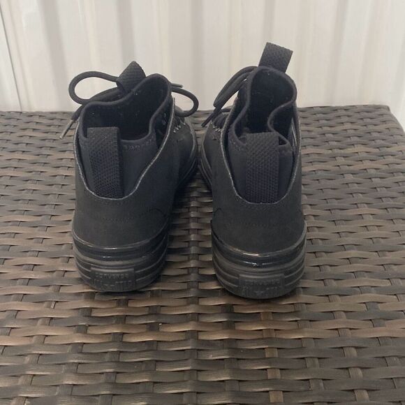 Converse, CTAS lightweight sneakers woman size 8.5 - Picture 3 of 9